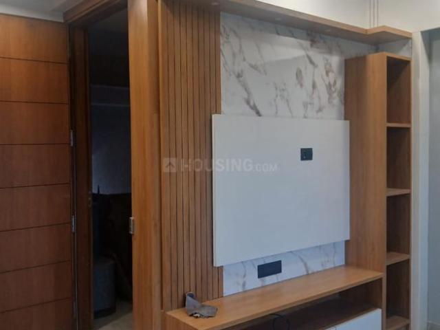 2 BHK Apartment in Vaishno Devi Circle for resale Ahmedabad. The reference number is 20972538