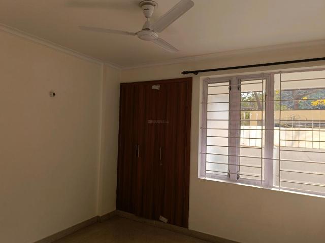 2 BHK Apartment in Vasant Kunj for rent New Delhi. The reference number is 19327099