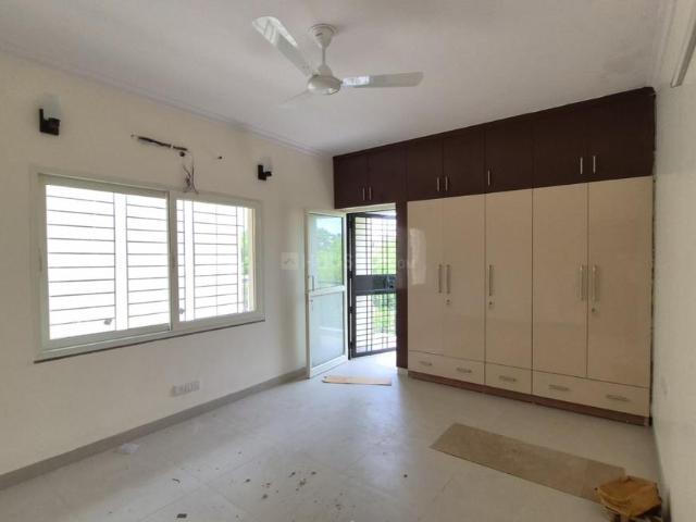 2 BHK Apartment in Vasant Kunj for rent New Delhi. The reference number is 20674061