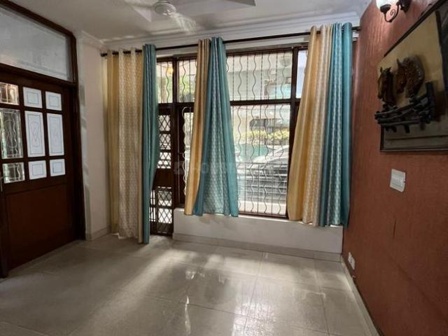 2 BHK Apartment in Vasant Kunj for resale New Delhi. The reference number is 14709347