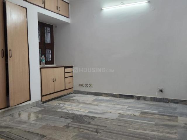 2 BHK Apartment in Vasant Kunj for resale New Delhi. The reference number is 14810997