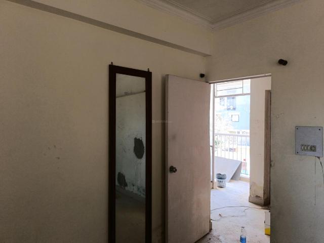 2 BHK Apartment in Vasant Kunj for resale New Delhi. The reference number is 18793805