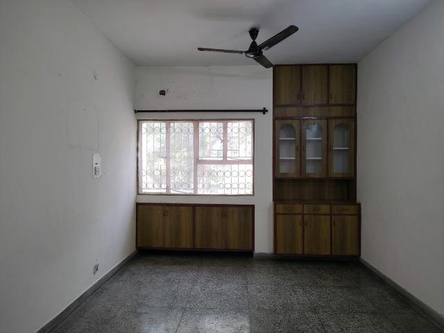 2 BHK Apartment in Vasant Kunj for resale New Delhi. The reference number is 20373051