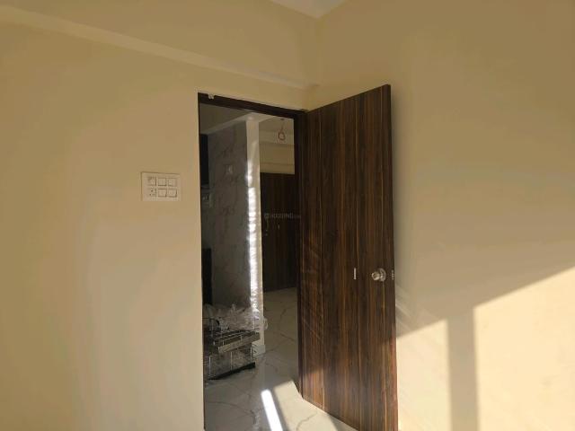 2 BHK Apartment in Vasai East for resale Vasai. The reference number is 19703866