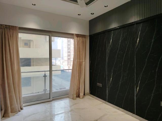 2 BHK Apartment in Vasai East for resale Vasai. The reference number is 19816007
