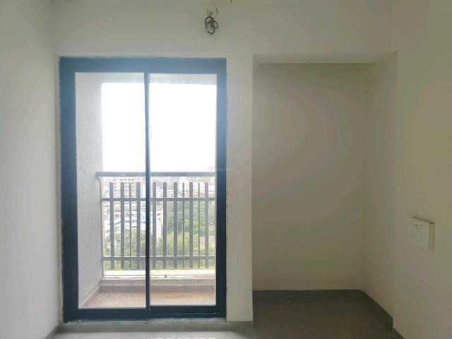 2 BHK Apartment in Vasai West for resale Vasai. The reference number is 19243739
