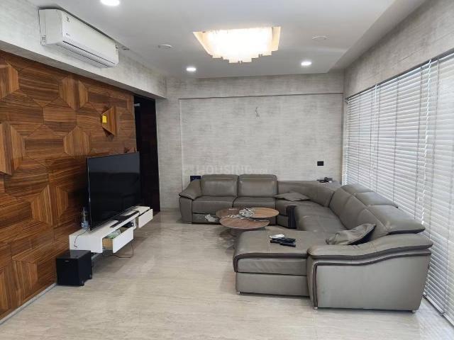 2 BHK Apartment in Vasna for rent Ahmedabad. The reference number is 20406491