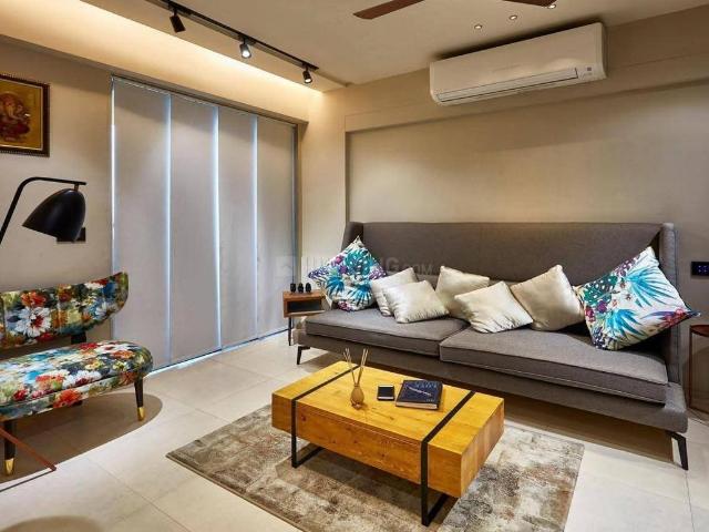 2 BHK Apartment in Vastrapur for rent Ahmedabad. The reference number is 20222214