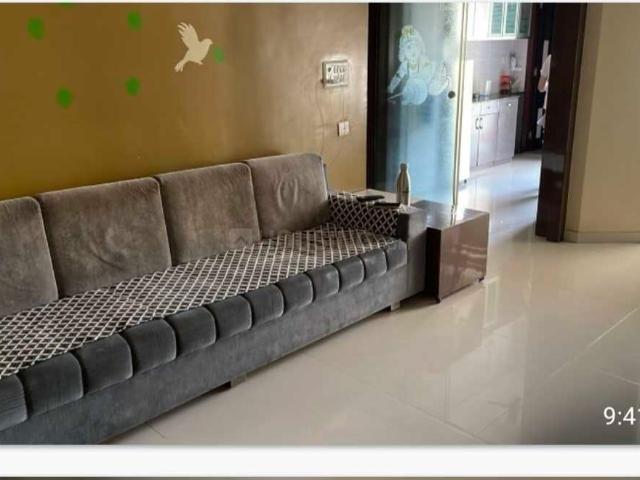 2 BHK Apartment in Vastrapur for resale Ahmedabad. The reference number is 20096696