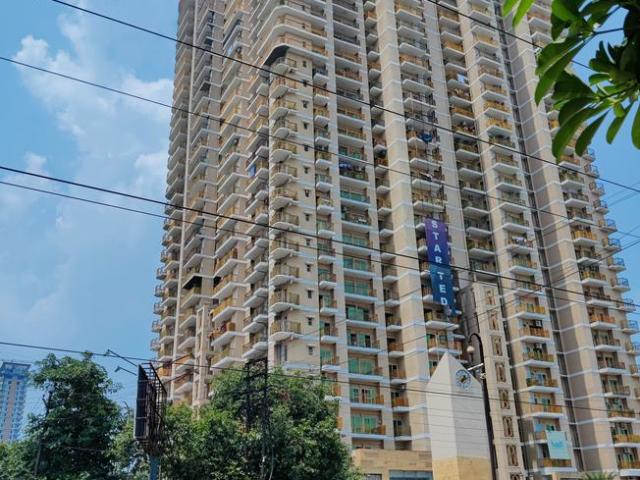 2 BHK Apartment in Vasundhara for resale Ghaziabad. The reference number is 17647000