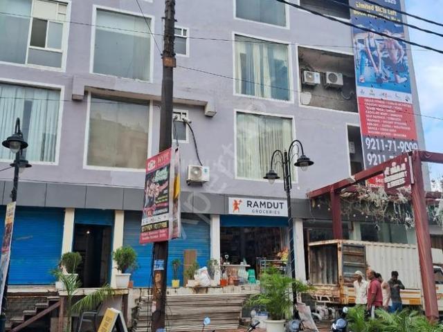 2 BHK Apartment in Vasundhara for resale Ghaziabad. The reference number is 19563605