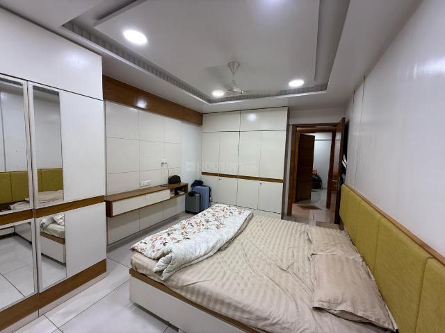 2 BHK Apartment in Vejalpur for rent Ahmedabad. The reference number is 17784775