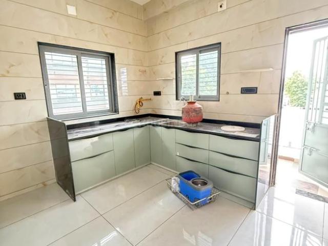 2 BHK Apartment in Vejalpur for rent Ahmedabad. The reference number is 20925737