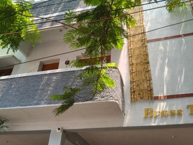 2 BHK Apartment in Velachery for rent Chennai. The reference number is 20394354