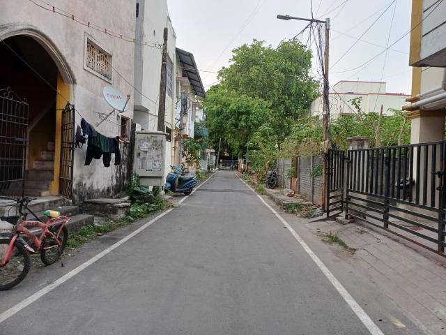 2 BHK Apartment in Velachery for resale Chennai. The reference number is 20158254
