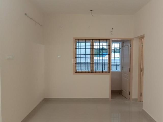 2 BHK Apartment in Velachery for resale Chennai. The reference number is 2500885