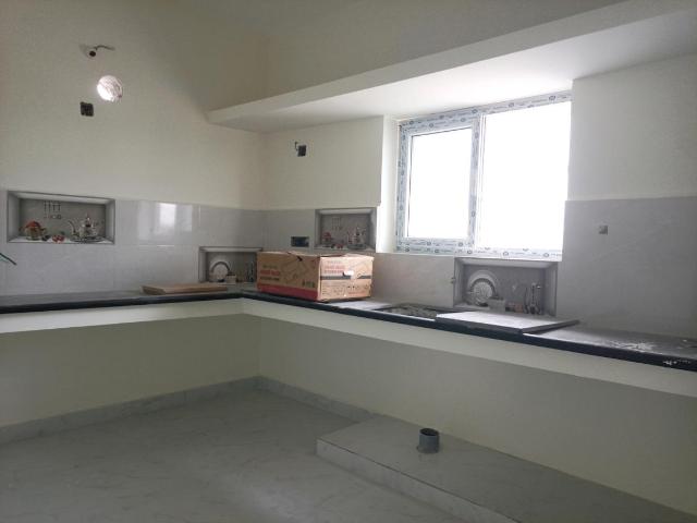 2 BHK Apartment in Velachery for resale Chennai South. The reference number is 17504754
