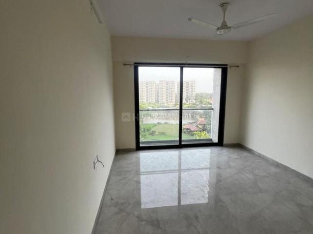 2 BHK Apartment in Vesu for rent Surat. The reference number is 20969365