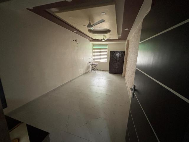 2 BHK Apartment in Vikaspuri for rent New Delhi. The reference number is 20638434