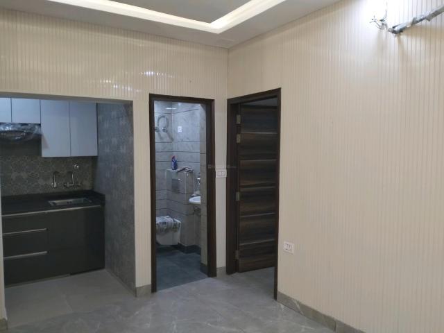 2 BHK Apartment in Vikaspuri for resale New Delhi. The reference number is 19263904