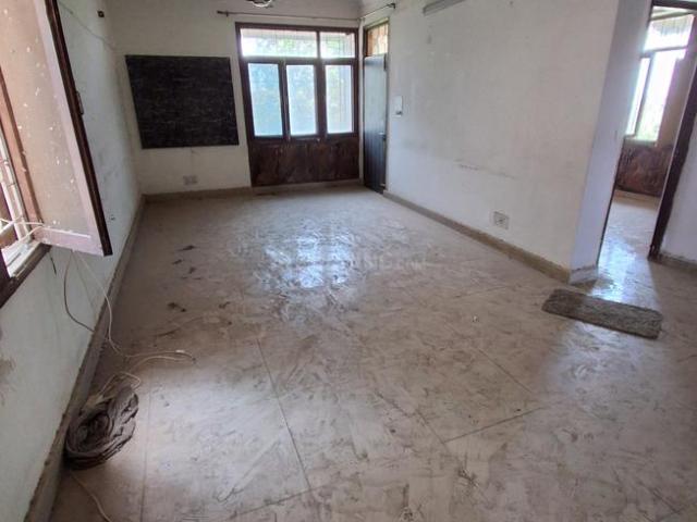 2 BHK Apartment in Vikaspuri for resale New Delhi. The reference number is 20303184
