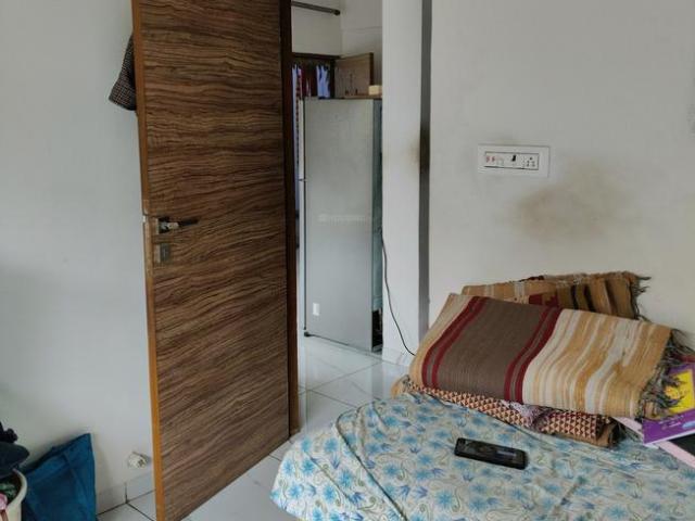 2 BHK Apartment in Vikhroli East for rent Mumbai. The reference number is 15773455