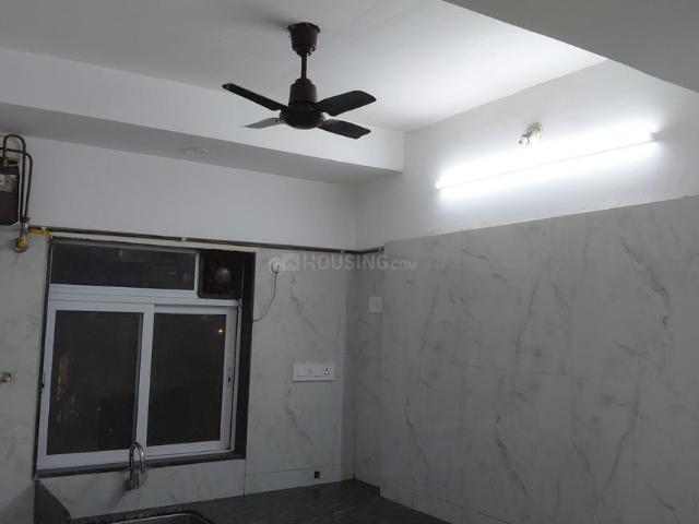 2 BHK Apartment in Vikhroli East for rent Mumbai. The reference number is 18435705