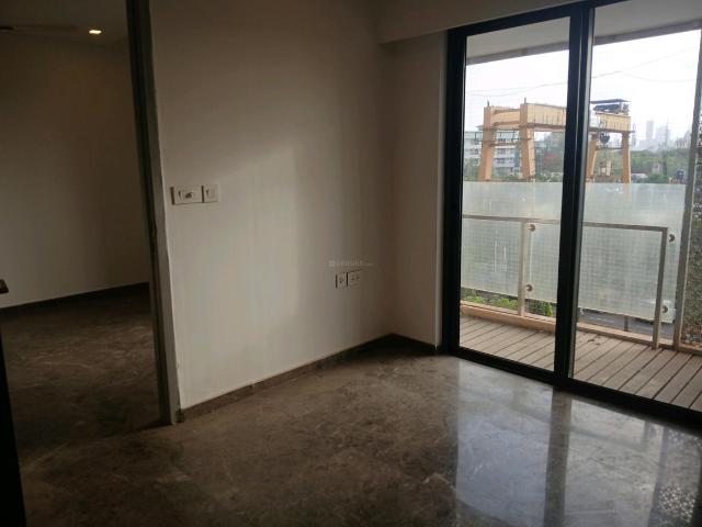 2 BHK Apartment in Vikhroli East for rent Mumbai. The reference number is 19940583