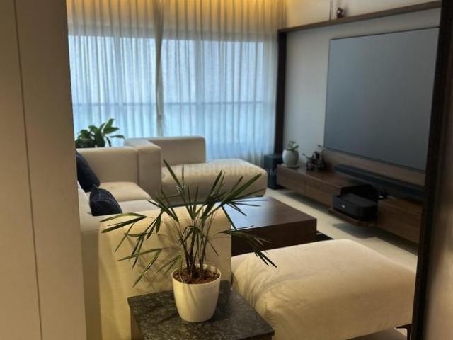 2 BHK Apartment in Vikhroli East for rent Mumbai. The reference number is 19940683