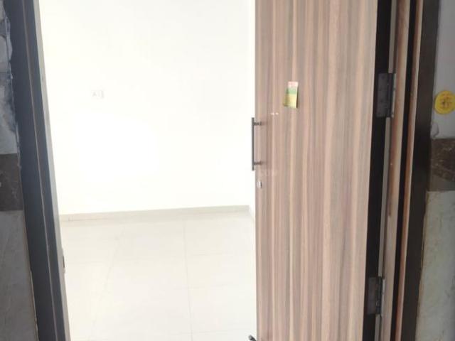 2 BHK Apartment in Vikhroli East for rent Mumbai. The reference number is 19304994