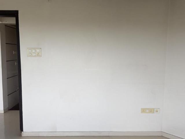 2 BHK Apartment in Vikhroli East for rent Mumbai. The reference number is 20352334