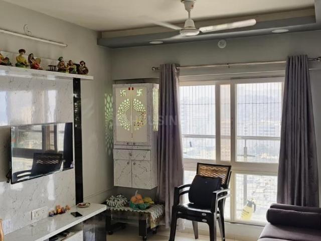 2 BHK Apartment in Vikhroli East for resale Mumbai. The reference number is 19198140