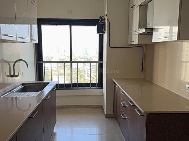 2 BHK Apartment in Vikhroli East for resale Mumbai. The reference number is 19281973