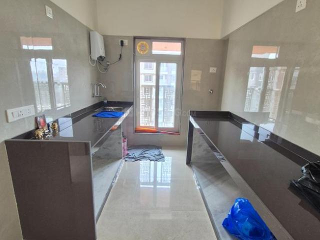 2 BHK Apartment in Vile Parle West for rent Mumbai. The reference number is 19525383
