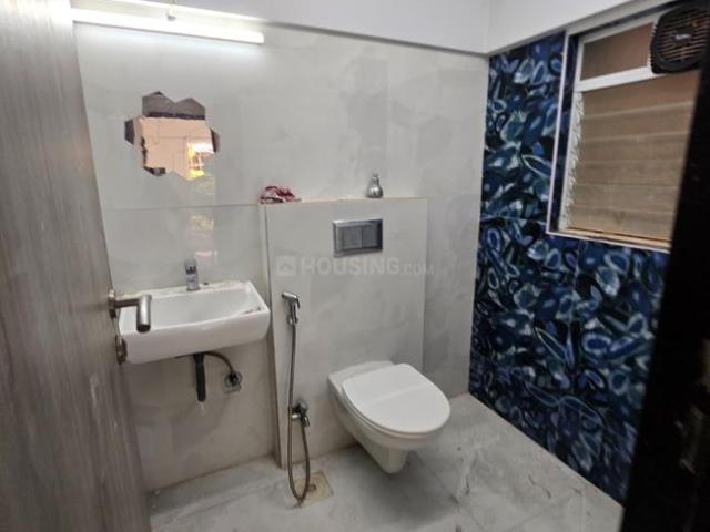 2 BHK Apartment in Vile Parle West for rent Mumbai. The reference number is 20294375