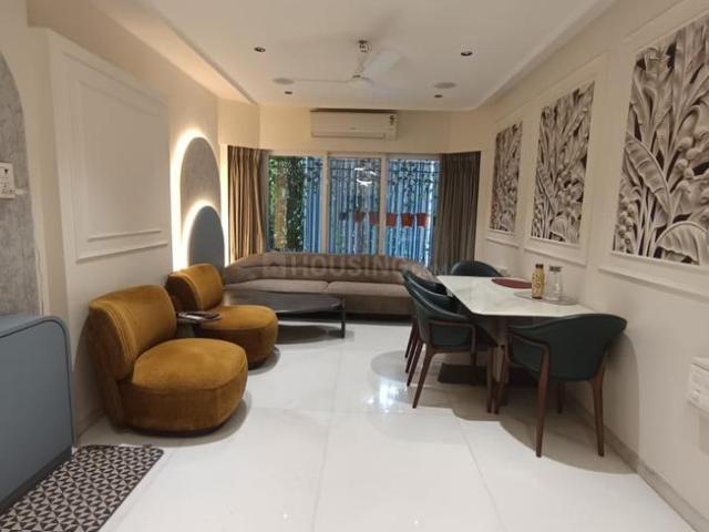 2 BHK Apartment in Vile Parle West for rent Mumbai. The reference number is 20442612