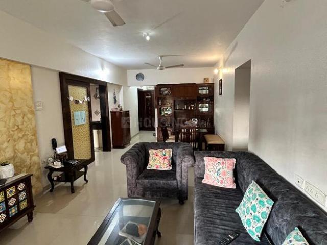 2 BHK Apartment in Vile Parle West for resale Mumbai. The reference number is 15466349