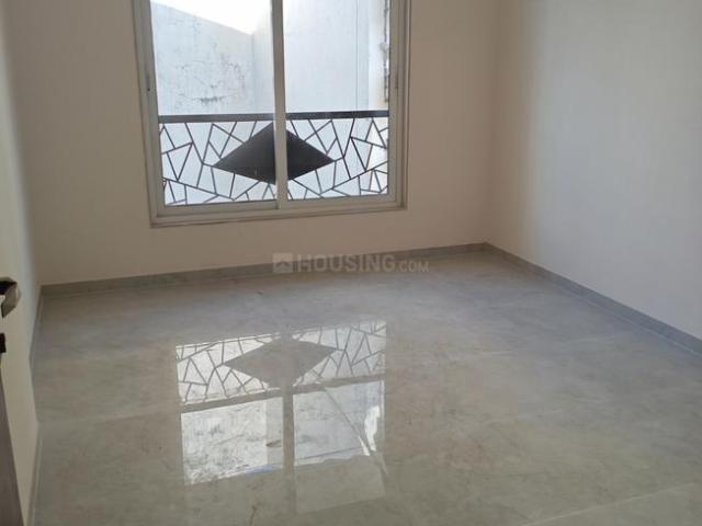 2 BHK Apartment in Vile Parle West for resale Mumbai. The reference number is 17147416