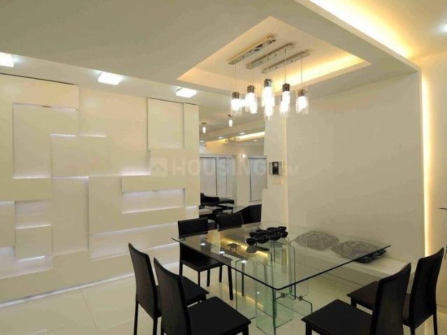 2 BHK Apartment in Vile Parle West for resale Mumbai. The reference number is 19525023