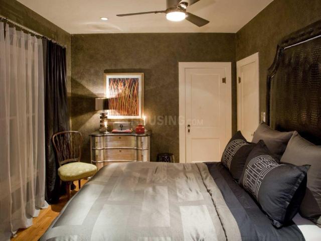 2 BHK Apartment in Vile Parle West for resale Mumbai. The reference number is 19525039