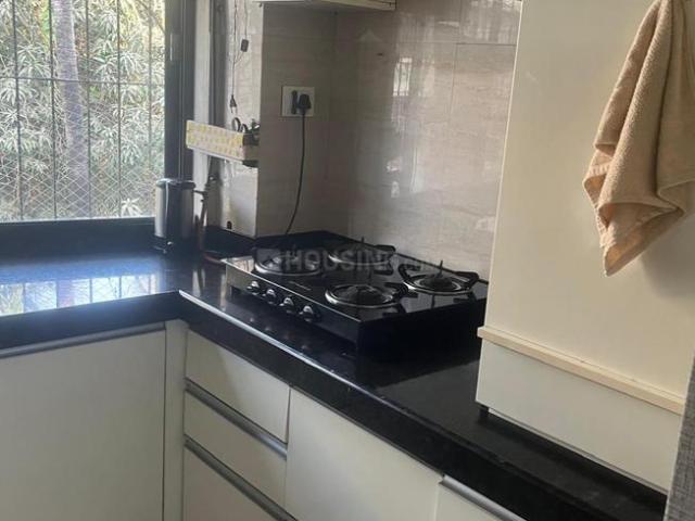 2 BHK Apartment in Vile Parle West for resale Mumbai. The reference number is 20550301