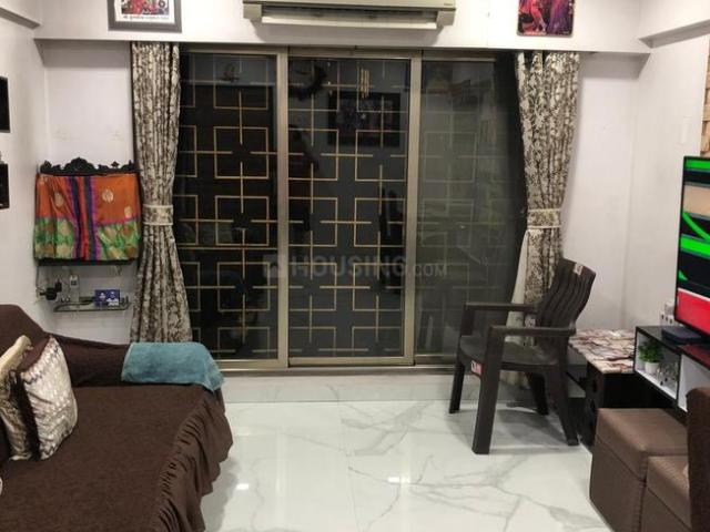 2 BHK Apartment in Vile Parle West for resale Mumbai. The reference number is 20638550