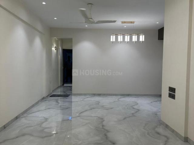 2 BHK Apartment in Vile Parle West for resale Mumbai. The reference number is 20760273
