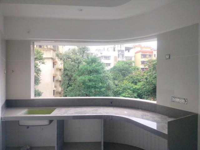 2 BHK Apartment in Vile Parle East for rent Mumbai. The reference number is 18322001