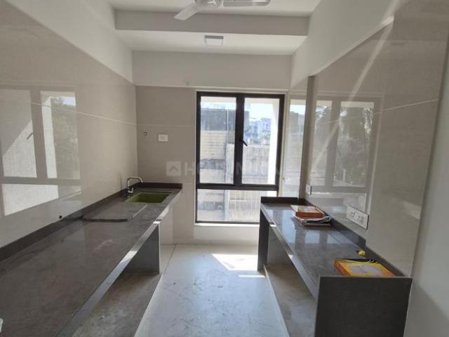 2 BHK Apartment in Vile Parle East for rent Mumbai. The reference number is 19072073