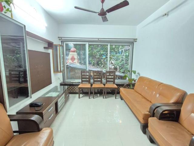 2 BHK Apartment in Vile Parle East for rent Mumbai. The reference number is 19036698