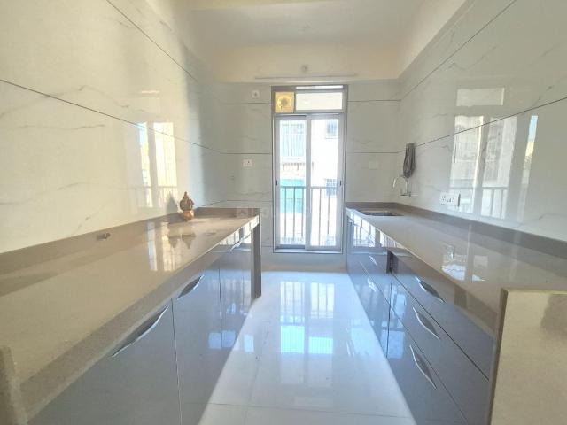 2 BHK Apartment in Vile Parle East for rent Mumbai. The reference number is 19859239