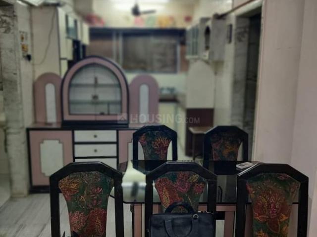 2 BHK Apartment in Vile Parle East for rent Mumbai. The reference number is 19812582