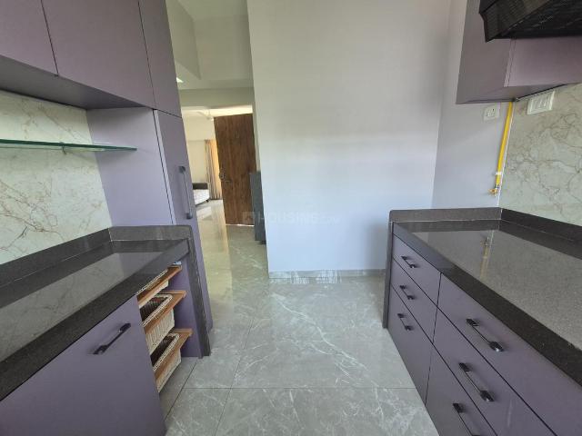 2 BHK Apartment in Vile Parle East for rent Mumbai. The reference number is 19908424