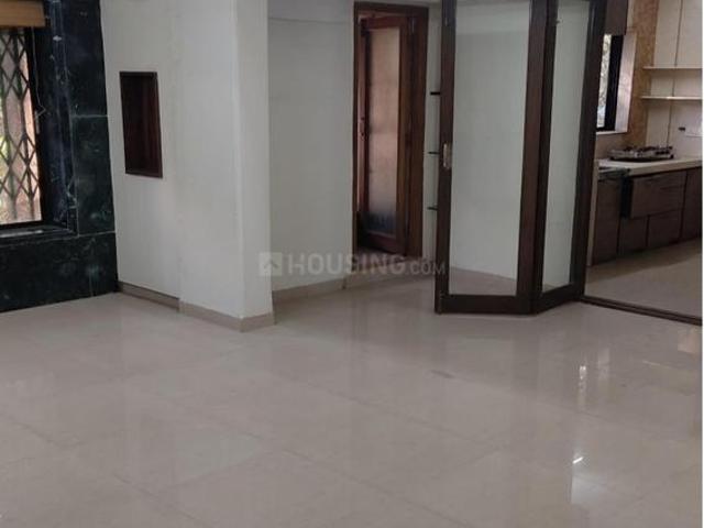 2 BHK Apartment in Vile Parle East for rent Mumbai. The reference number is 20043622